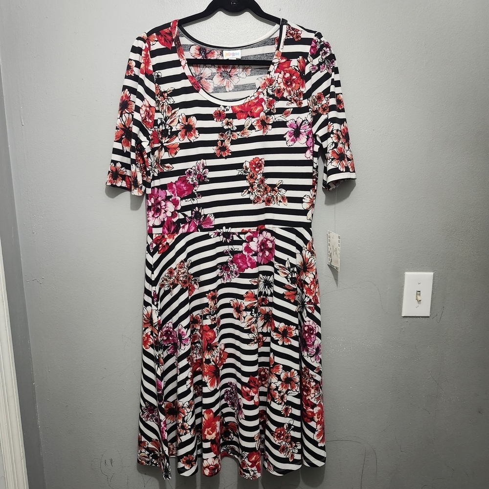 LuLaRoe Nicole Black and White Striped Dress with Red Floral Size 2XL New